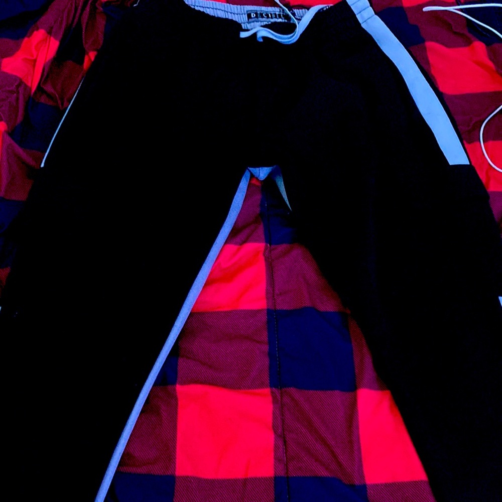 Size : larger color : black and gray